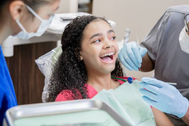 Best Broken or Cracked Tooth Emergency Dentist in Beach City, TX
